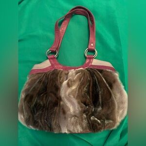 Elegant sealskin and Leather Women's Bag